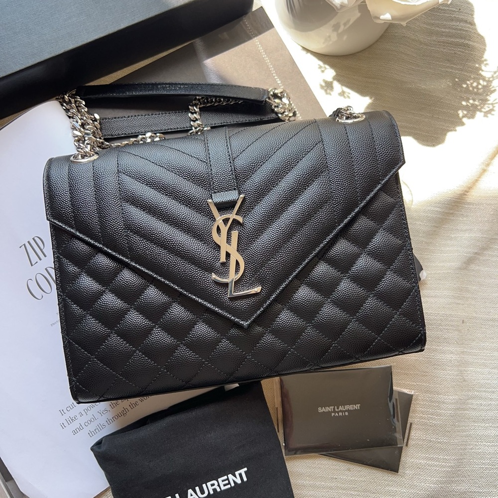 SAINT LAURENT ENVELOPE MEDIUM IN QUILTED GRAIN BAG